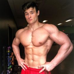 aintgonnatellyouwhy:Dylan McKenna embrace the needle. natty is for simps
