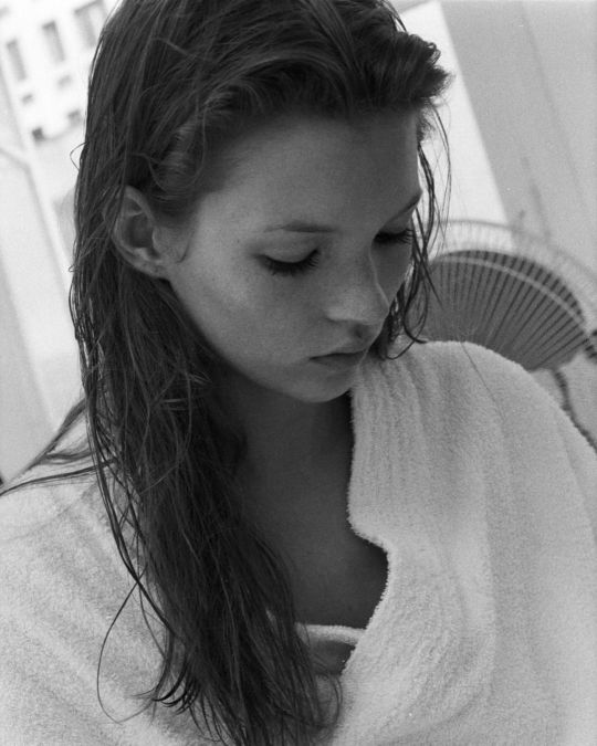 jinxproof:Kate Moss | ph. Drew Jarrett© Drew Jarrett