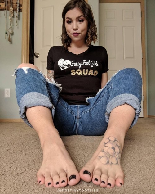 Redtails & Feet