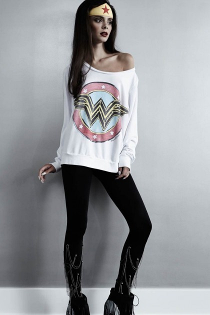 Lauren Moshi Launching DC Comics Capsule Collection This Fall
By Bethany Fong
Fashion designer Lauren Moshi has announced a new collaboration with Warner Bros. for a stylish capsule collection of apparel featuring DC Comics‘ finest. Known for her...