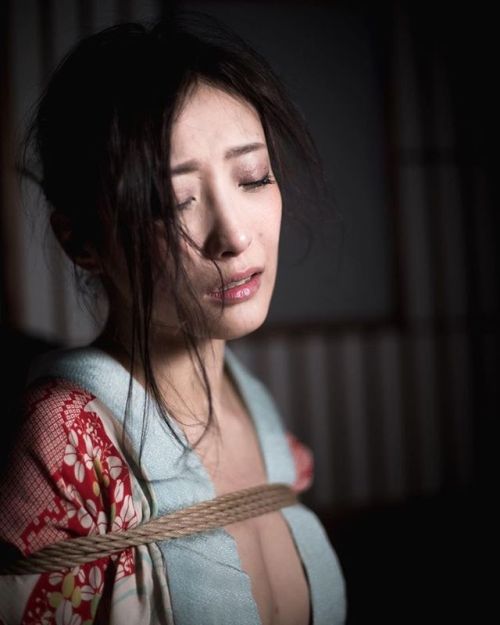 Model Hana KanoKinbaku Naka Akira