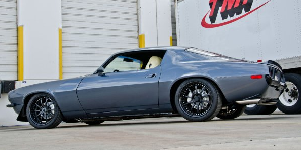 classicdetroitsteel:Garth Hammonds’ 1970 Camaro RS  