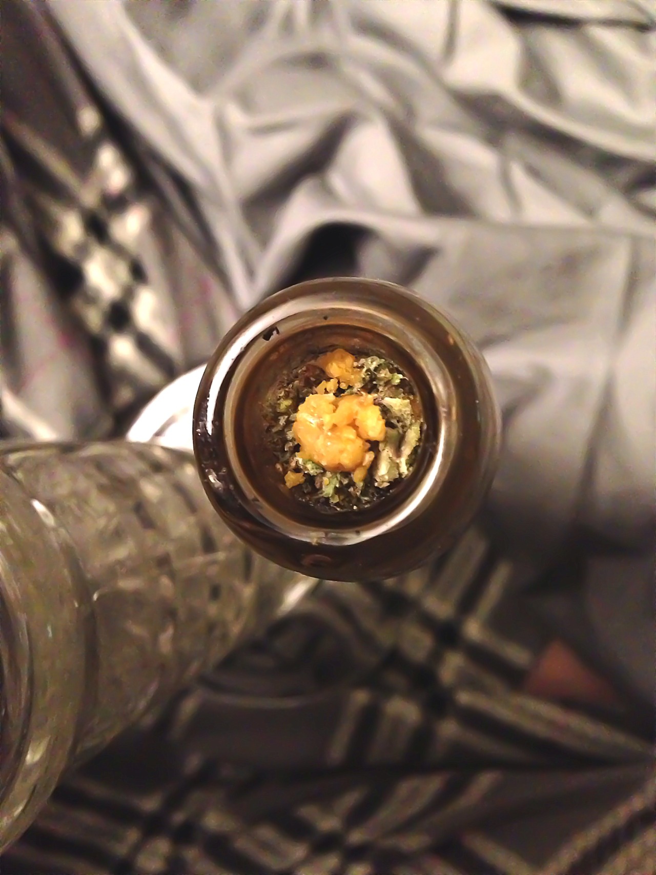 carlycannabis:  Qrazytrain with BubbaQ wax. 