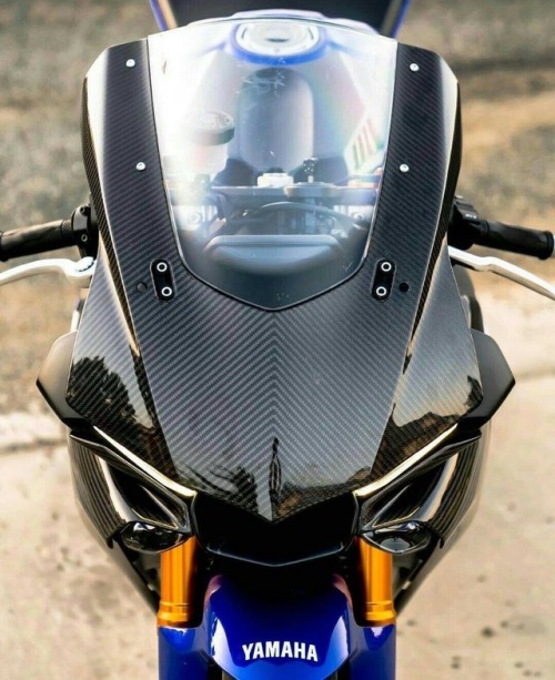 ( R1 ) Yamaha