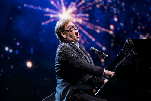 Shots from the penultimate Australian Farewell Yellow Brick Road Tour dates. But before Elton says g
