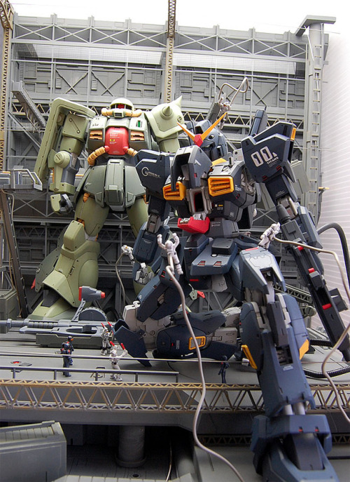 rx-79bluedestiny: Gunpla Diorama: MG RX-178 Gundam Mk 2 Ver. 2.0 + MG RMS-106 Hizack Custom + Mechan