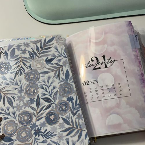 Welcoming February with my two main planners - my B6 Stalogy and new Mini Happy Planner. See below f