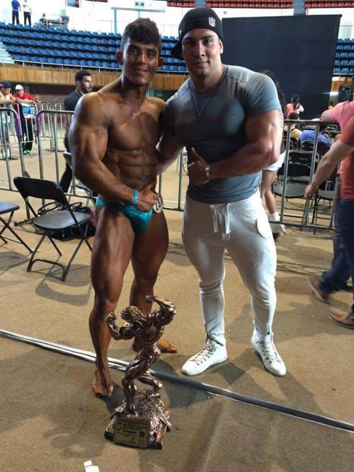 Muscle Men and Strength