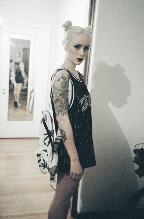 girlyplugs:  tattoo blog