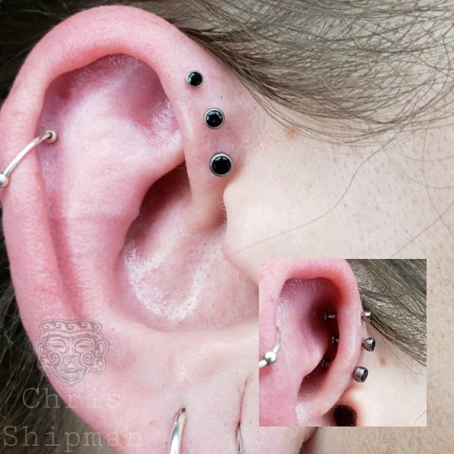 Indoor photo of a triple forward helix I did not too long ago. Pretty happy with it. Jewelry from @n