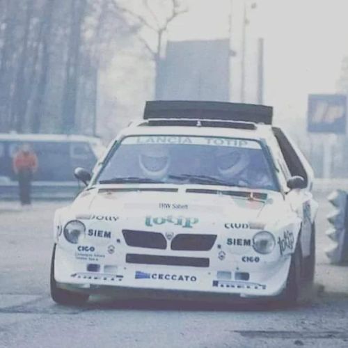 🇮🇹 Dario Cerrato
🇮🇹 Giuseppe Cerri
🇮🇹 Lancia delta s4
🏁 Rally Monza 1986
@rall.ymylife #rallymylife#istacar #istagood#istamood#istarally#instagram#istalegend#istalike #dariocerrato #giuseppecerri #lanciadeltas4 #rallymonza #passionerally #rallyanni80...