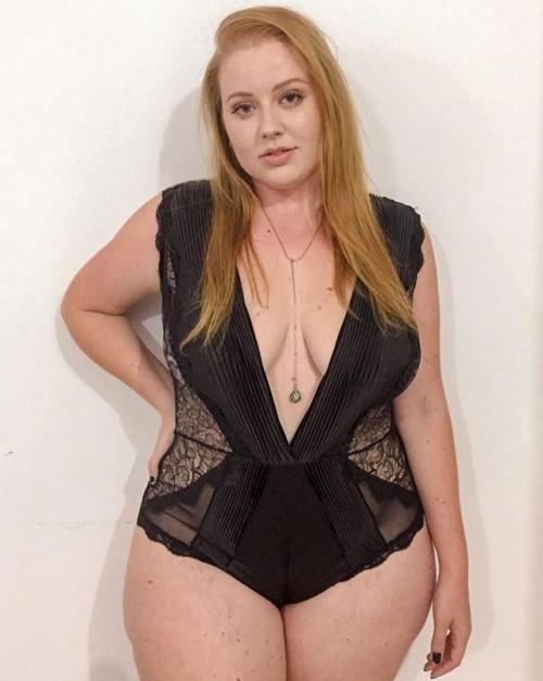pawgworship2:  Breathtaking big girl