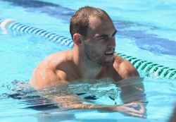 wrinkledkhakisnounderwear:  Simon Mannering 