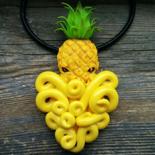 randomitemdrop:sosuperawesome:Fruit Cthulhu PendantsOCTOrine on EtsySee our #Etsy or #Octopus tags I