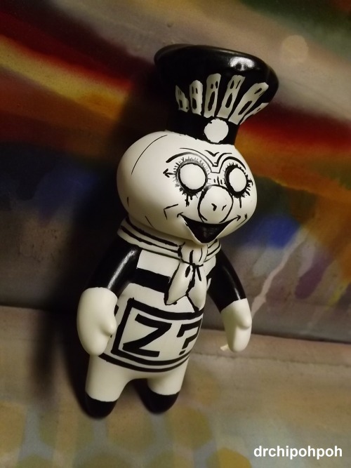 drchipohpoh:  Mr. Fuck from the comic book Johnny The Homicidal Maniac custom Pillsbury Doughboy figure. Spray enamel and paint pen on vinyl. 