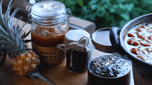 cozy-aesthetics:  李子柒 Liziqi ||  The best food for summer——Many kinds of jam.