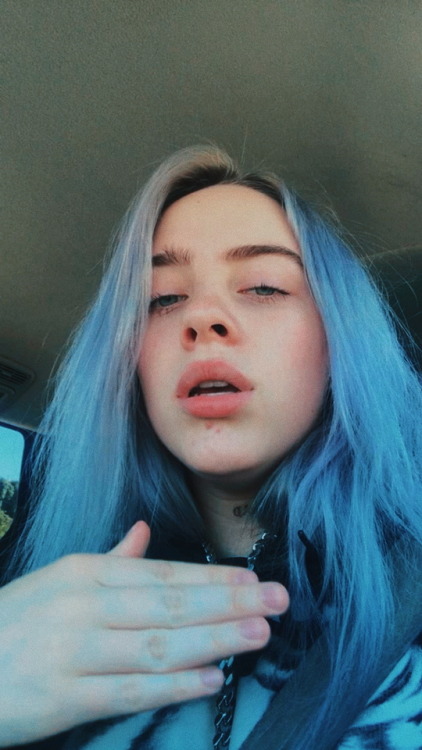 eilished:billie with blue hair my best edit I guessremember