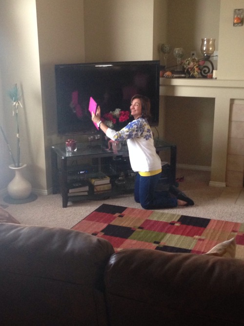 everyonethatdraggedyouhere: jackadorian: My little sister took a picture of my older sister taking a