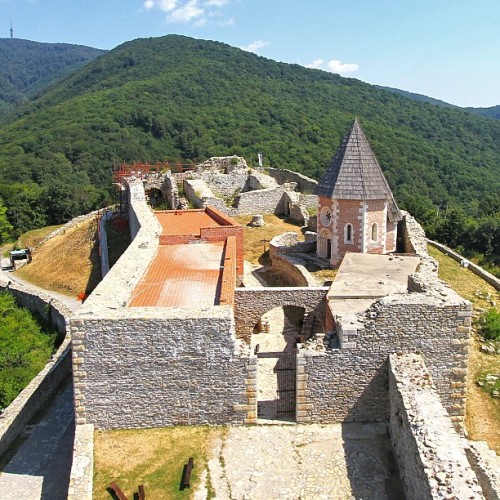 cesarpjr:  The well preserved medieval fortress Medvedgrad (which means City of Bears). Located on t