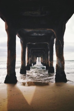 wolverxne:  Manhattan Beach | by: { Russell