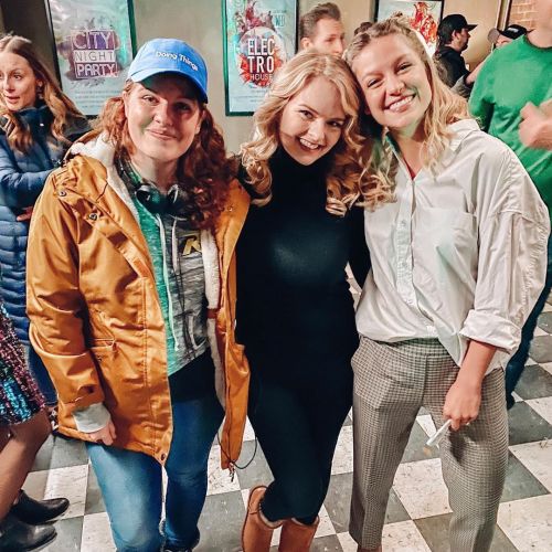 dailycwsupergirl:andreakbrooks:It’s a writer x director #DREAMTEAM sandwich! LOVE these talented lad