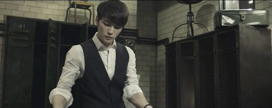 ilovekimjaejoong:  (•‾⌣‾•)و ̑̑♡ Spy JJ