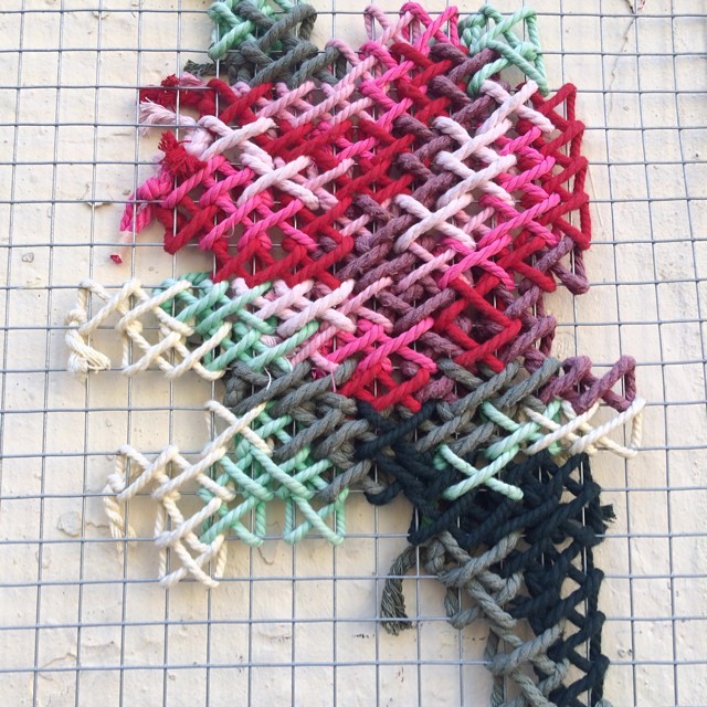sprachlust:  cross stitch in Valenciaphoto by engelpunthttps://instagram.com/p/2HO_4kMtrE/, https://instagram.com/p/2HPGxCMtrO/