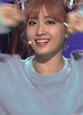 taendelion:  Momo // TT (16.11.13) 