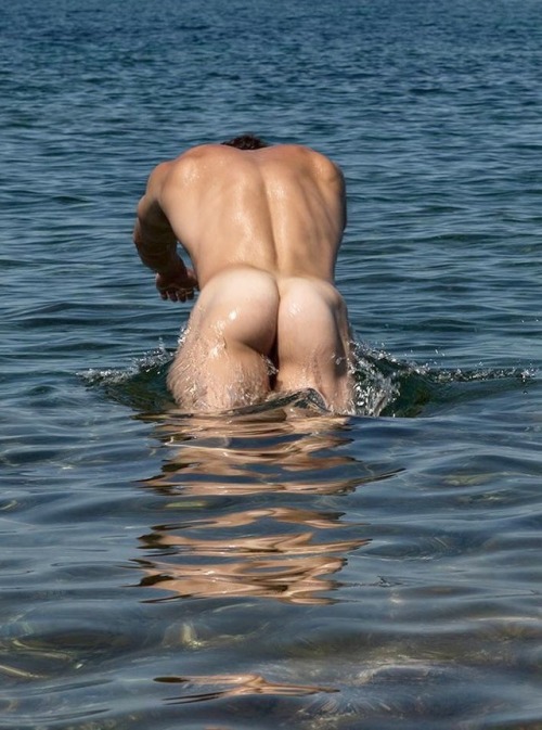 Ahhh... Men are beautiful