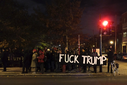 antifaboxingirl:Manifestation contre l'élection de D.Trump. Montréal, 9 novembre 2016Source: C. Mart