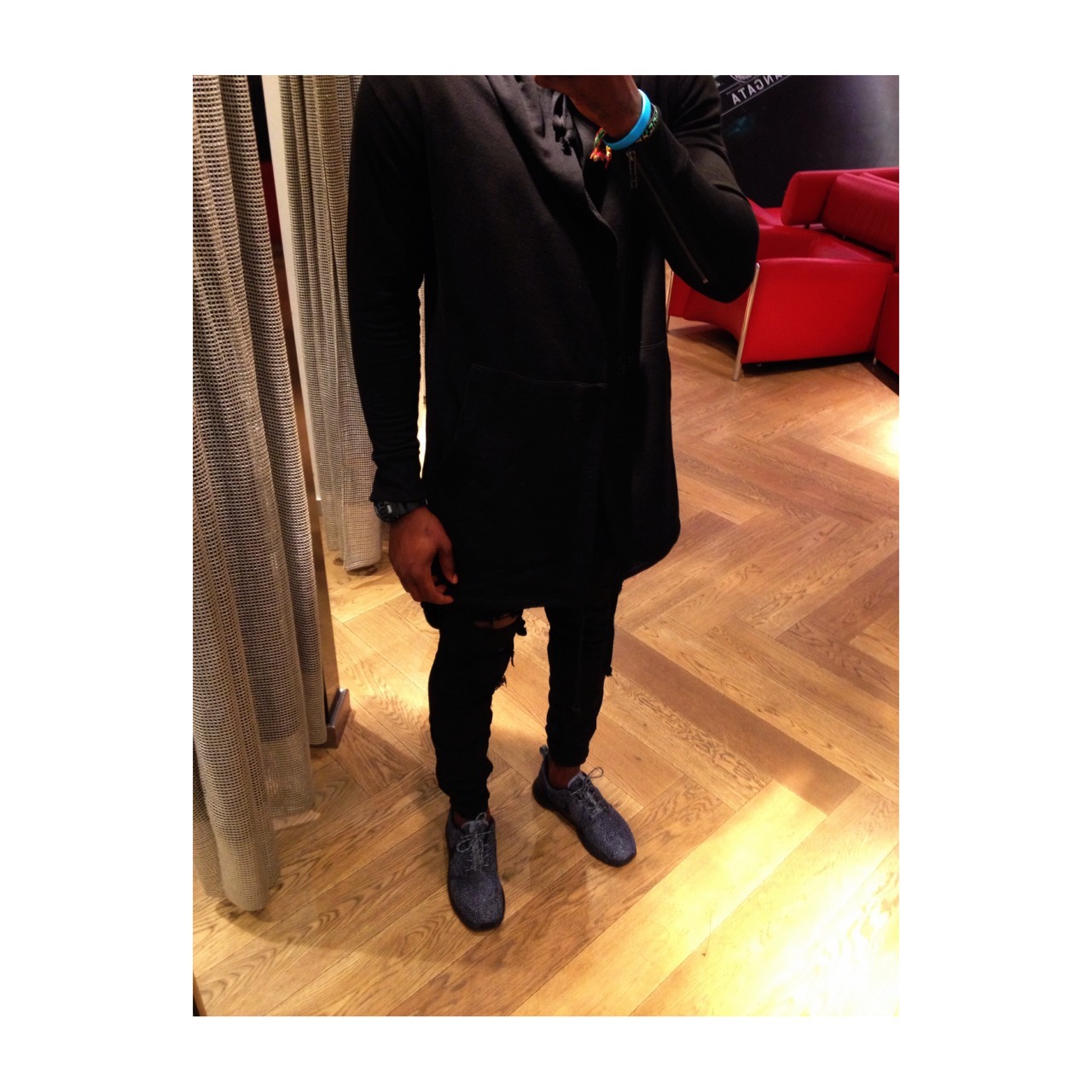 blogphvcyblr:  B L A C K ✖️