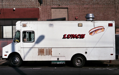 MEAL ON WHEELS | Minolta X-700 - Fujifilm Superia X-Tra 400