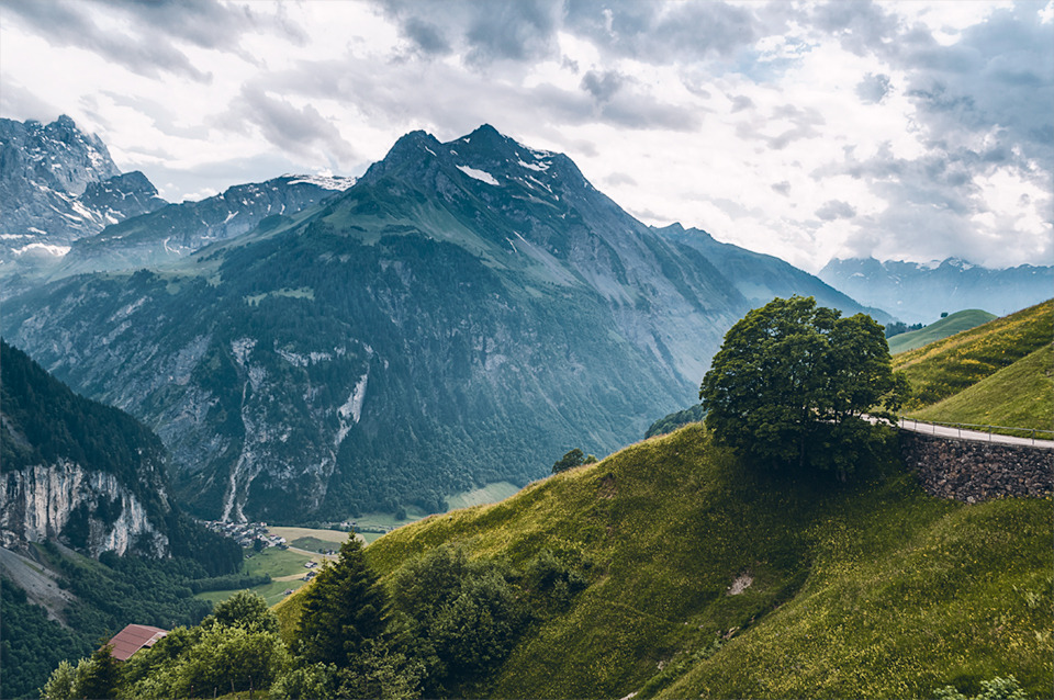 pixelcoder: Adjust your Altitude - Switzerland Alps - June2k17   IG: https://instagram.com/lutz.heidbrink/