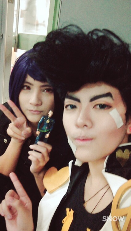 cupofmadtoeat:  Comic World in Taiwan Day2 Today was super hella fun!!!!!gosh it was super amazing!!!!the cosplayers and the new friends!!!!!Josuke/meJotaro/貴族Dio/凱雅(?Kakyoin/小冰 小飛機/御久and there’re so many amazing cosplayers i