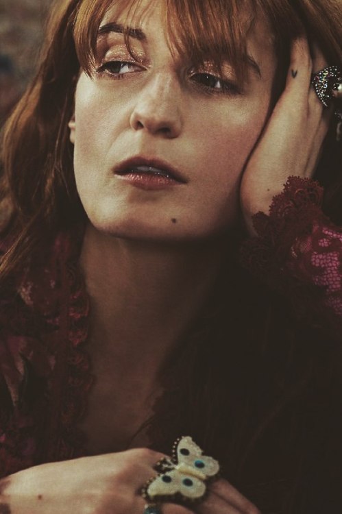 ★ ·.·´¯`·.·★ [ Florence Welch ] ★·.·´&mac