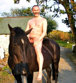 themostfamousexhibitionists:   http://revealinginsights.tumblr.com/ New direction as from 01.09.2013 - For those seeking serious exposure/ humiliation for themselves or others – full face   body, i.d   contact details    http://themostfamousexhibitionists