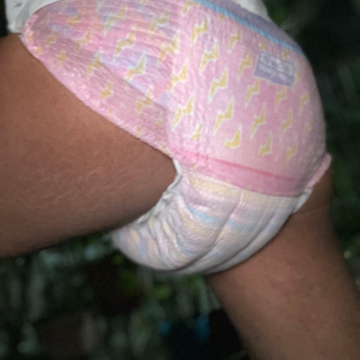 mermaid-princess-gracie:  these pampers are