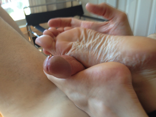 footjobs porn pictures