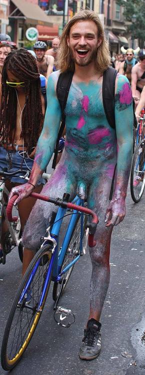 XXX iwasateenagegaydeadhead:  WNBR hippies photo