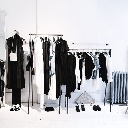 live minimalistic