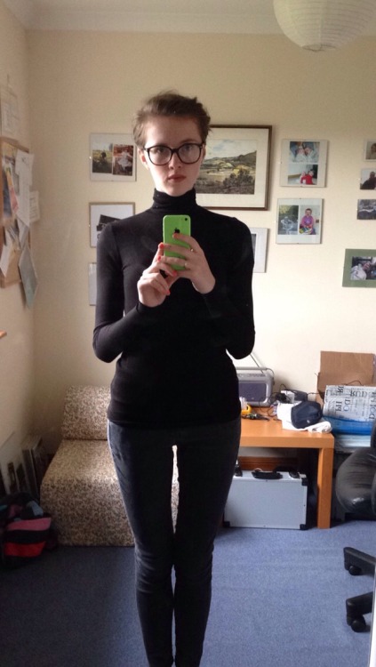 kiradax:  todays look is 70s lesbian au pair having an affair with the mom of the kids they look aft