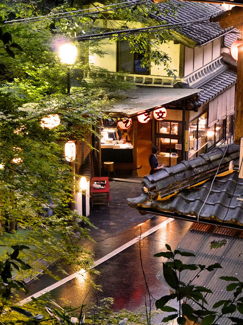 fuckyeahjapanandkorea:  貴船 by CiccioNutella  