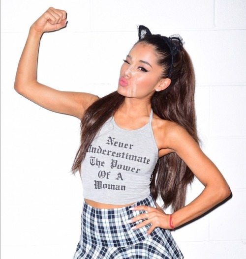 sexiest-celebsss:  Ariana Grande with cum!