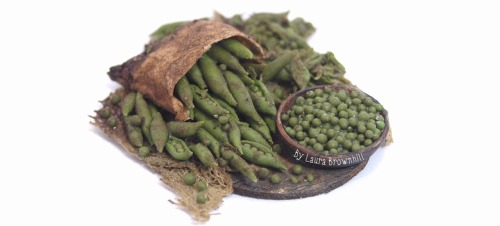 Shelling Peas SettingBy Laura Brownhill