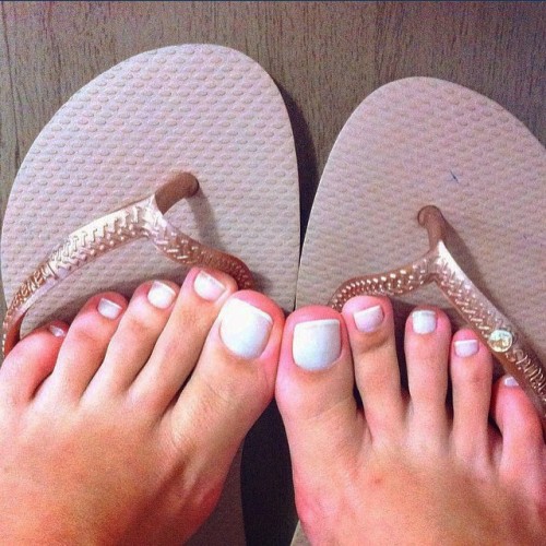 hetish777: pezinhosbrasil: √ Sexy toes