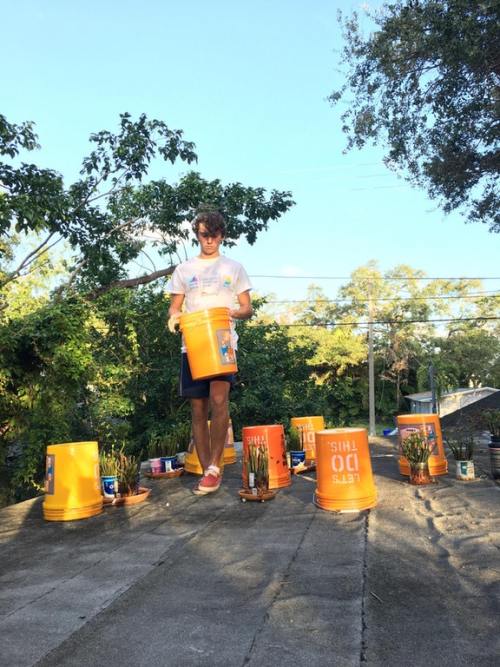 solarpunk-aesthetic:Theo Quenee, freshman at Florida International University and champion of mangro