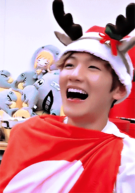 Baek The Halls 1/? // The Cutest Reindeer (161223)