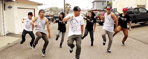 kymal-archive: the whole party when the DM starts to play that background 14th century tavern music: 