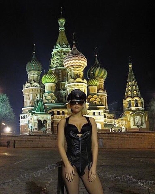 ladygagadaily: 9 years ago today Lady Gaga nearly got arrested in Russia as she was mistaken as a pr