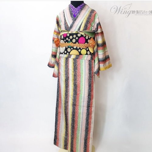 Joyful stripes meisen kimono paired with a bubbly (ah!) antique obi. I love how super old items can 